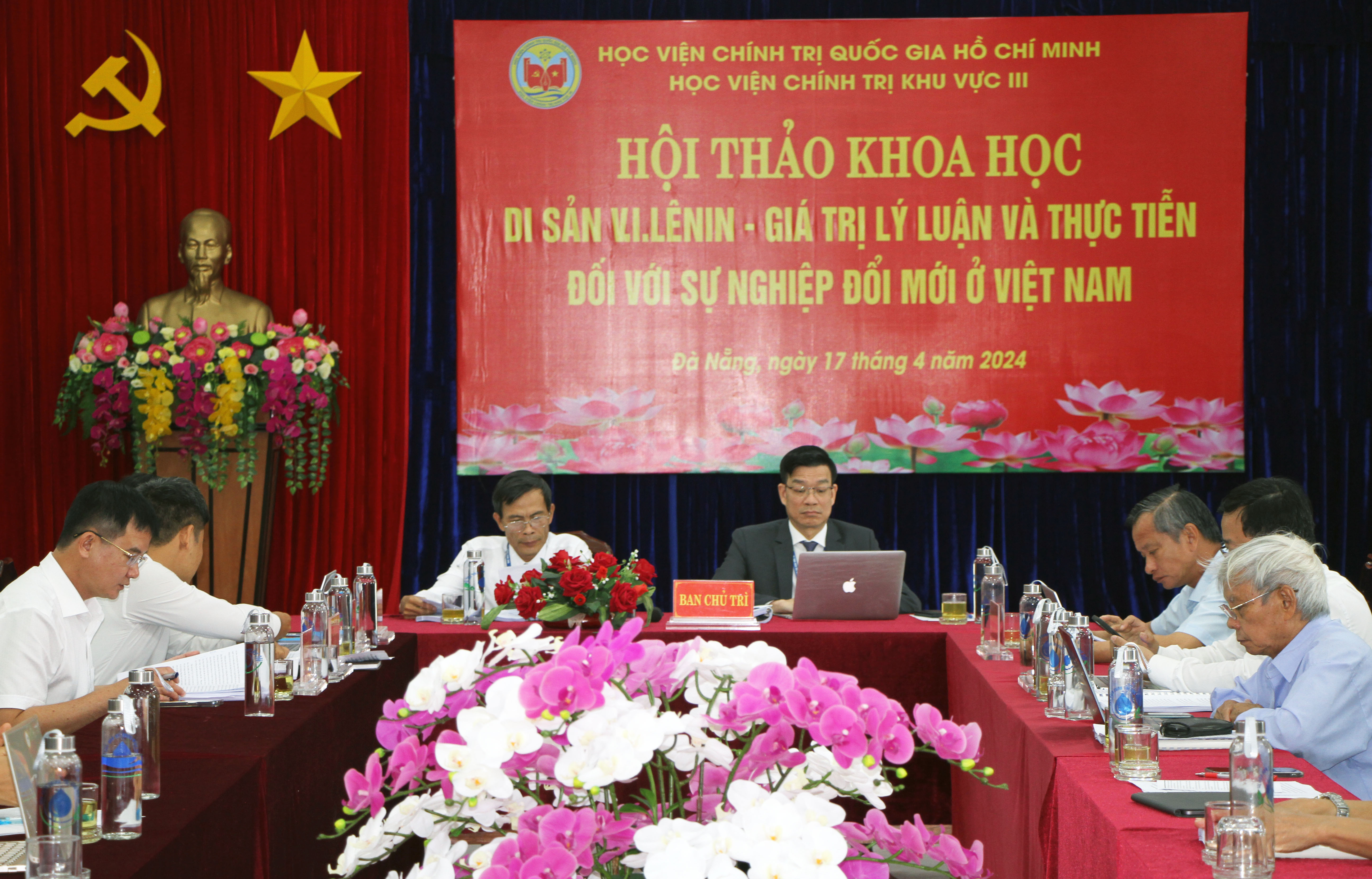 Hội thảo khoa học: “Di sản V.I.Lênin - Giá trị lý luận và thực tiễn đối với sự nghiệp đổi mới ở Việt Nam”